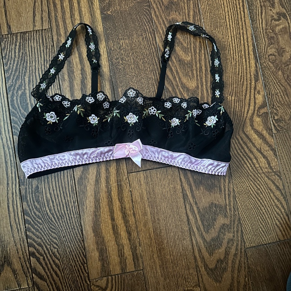 Black and Pink Floral Embroidered Bra under boob